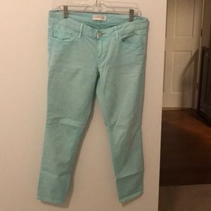Sea-foam green express capris